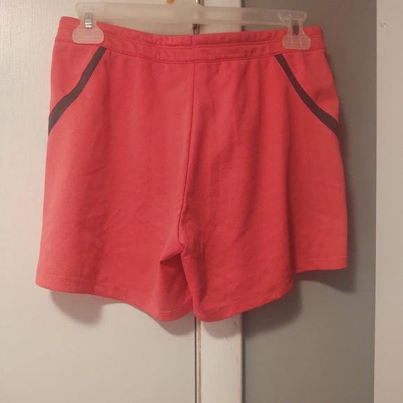 Nike Drawstring Shorts - Picture 4 of 4